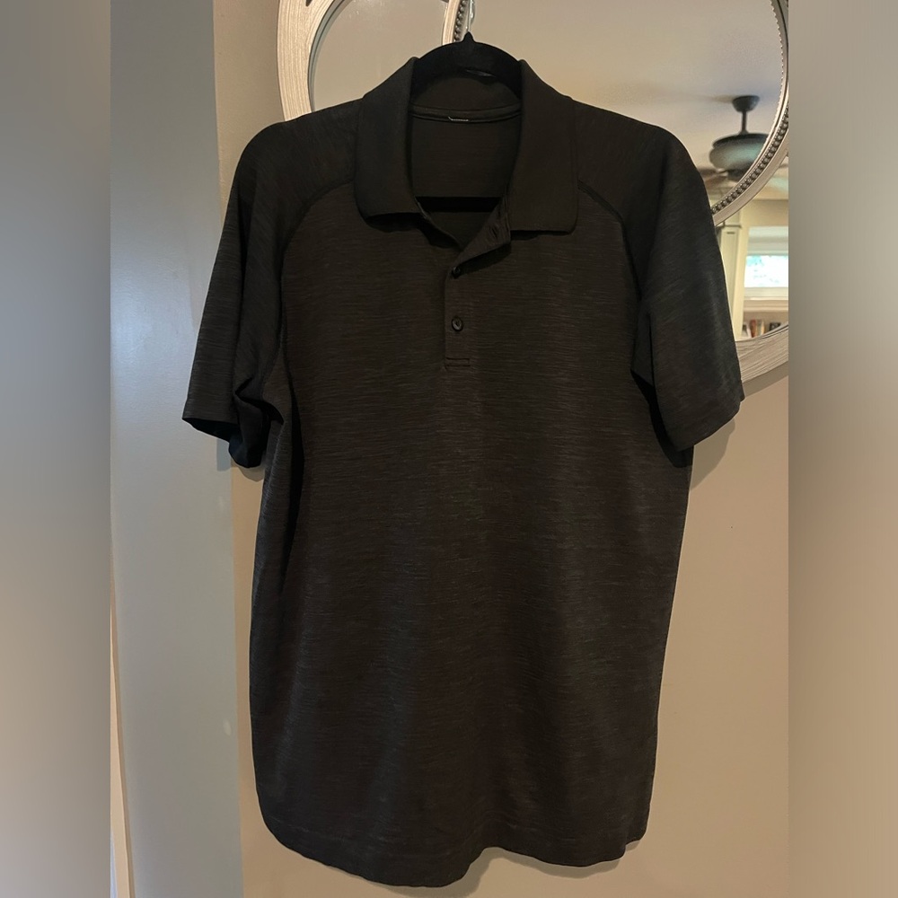 Lululemon black collared short sleeved shirt